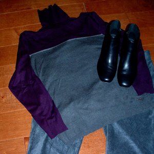 Calvin Klein Size L Gray Colorblock Sweater (EUC)